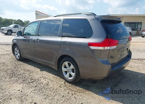 2011 Toyota Sienna Le V6 from USA, damaged, VIN 5TDKK3DC0BS112256